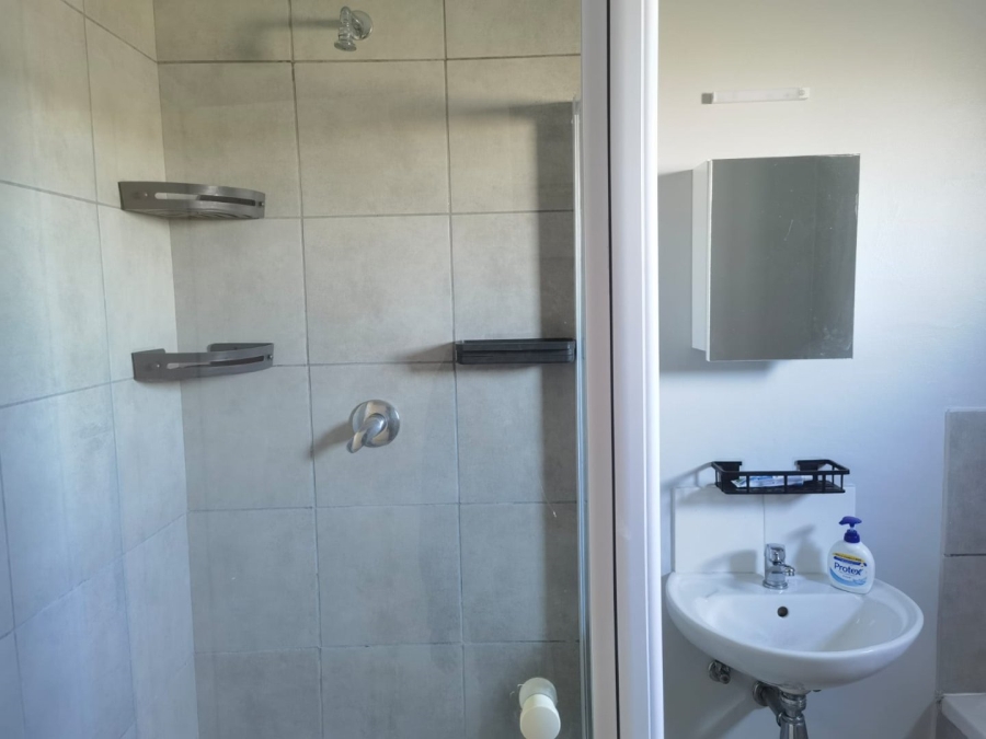 To Let 2 Bedroom Property for Rent in Parklands Western Cape